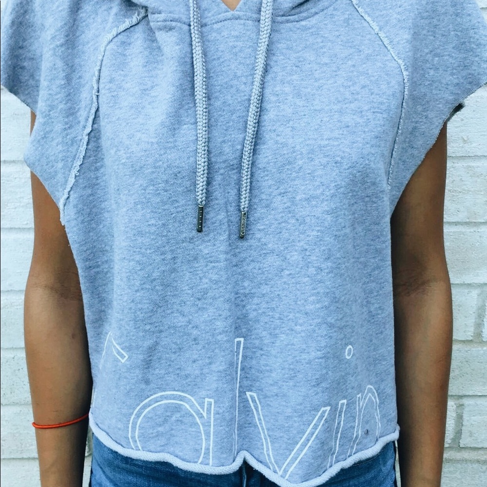 CALVIN KLEIN SWEATSHIRT